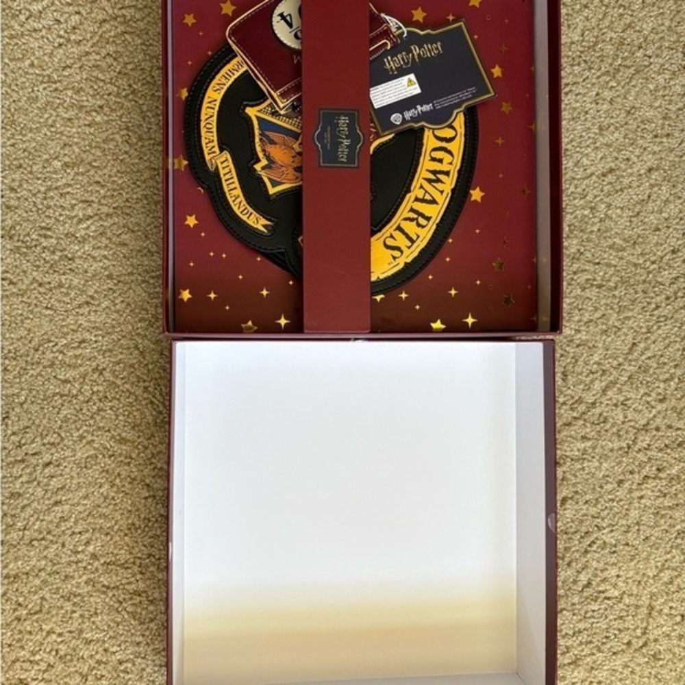 NWT Harry Potter Skinnydip Hogwarts Express Crossbody Bag w/ Tag & Box‎